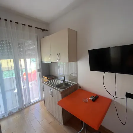Al Mare Apartment *